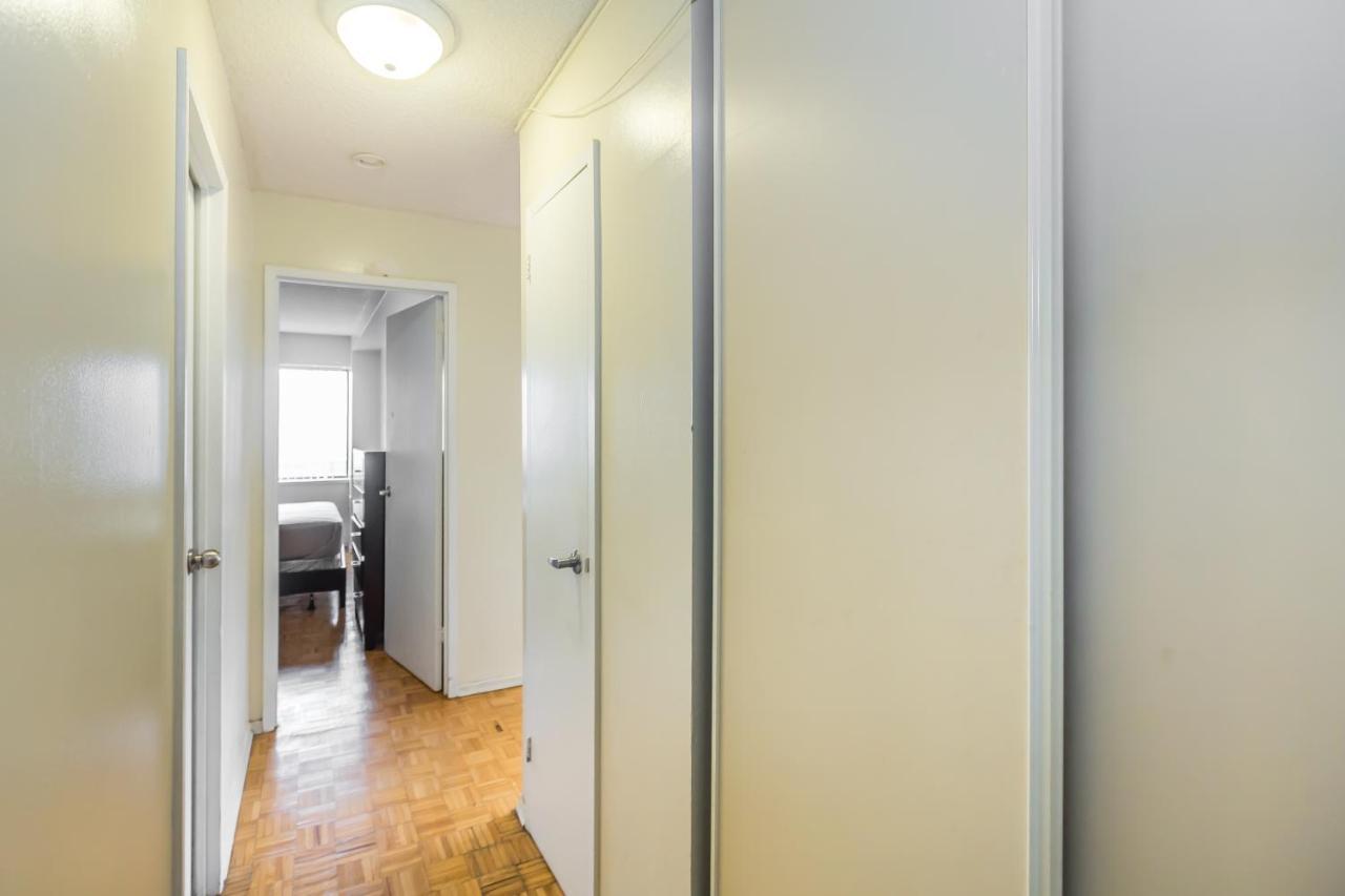 Toronto Furnished Living-Gerard公寓 外观 照片
