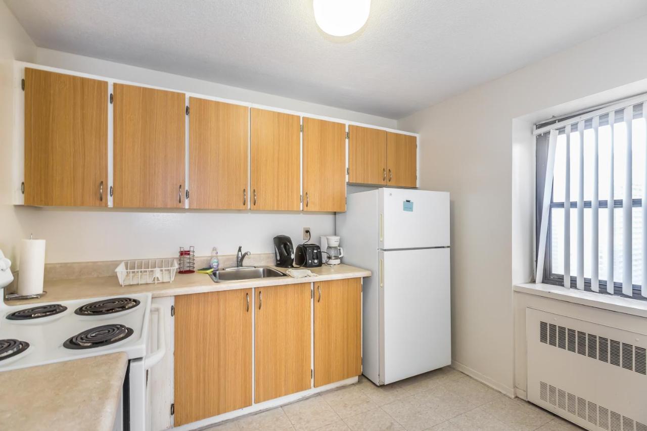 Toronto Furnished Living-Gerard公寓 外观 照片