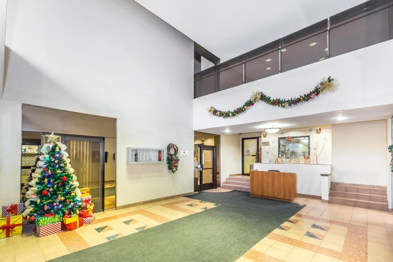 Toronto Furnished Living-Gerard公寓 外观 照片