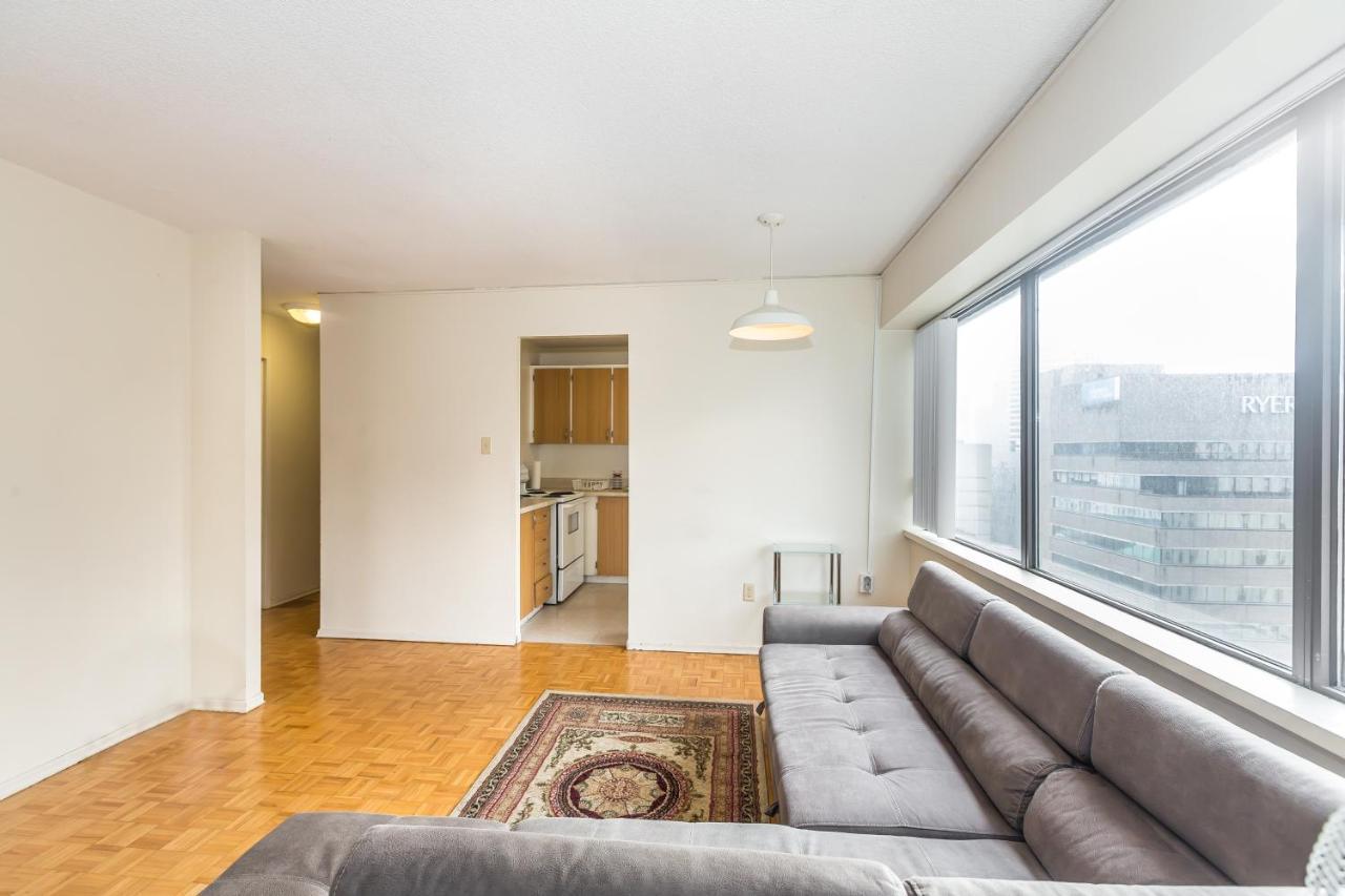 Toronto Furnished Living-Gerard公寓 外观 照片